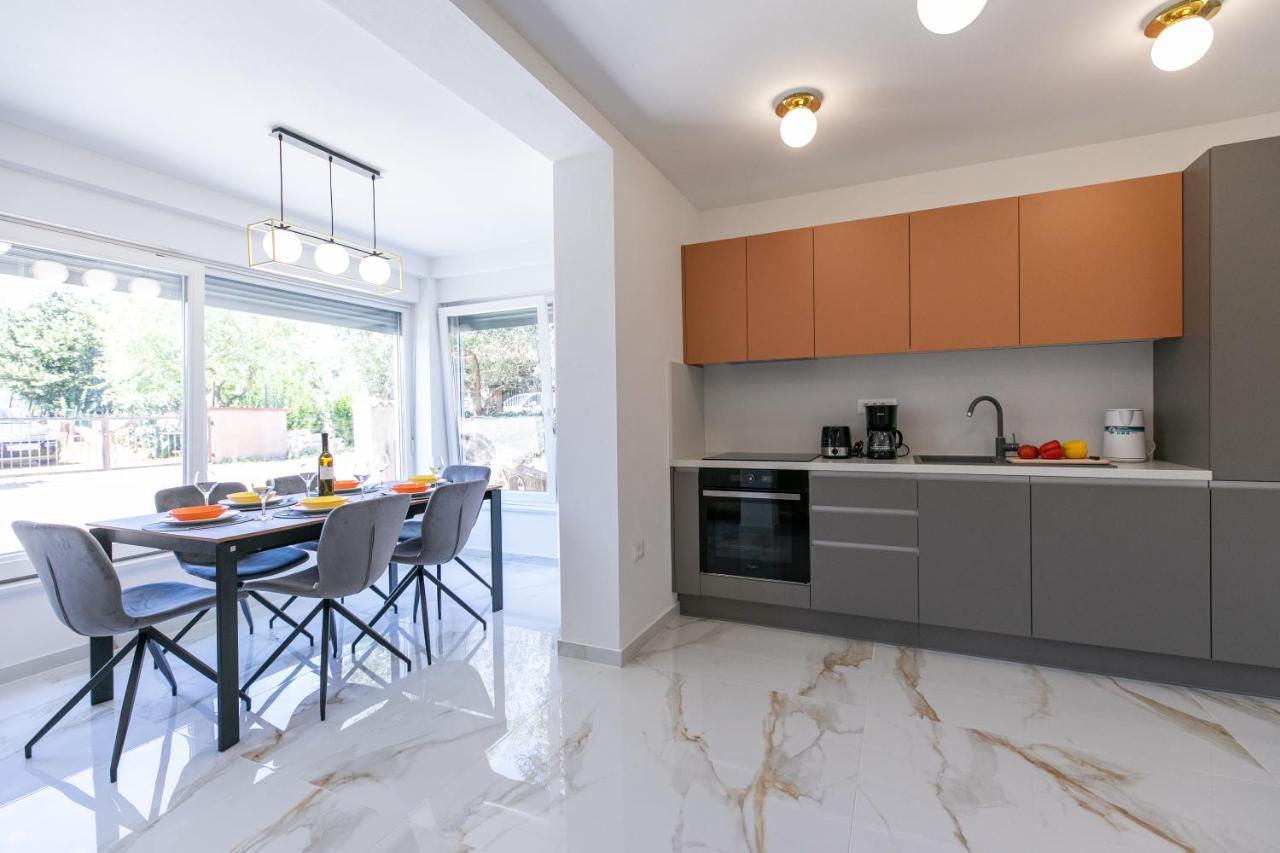 Apartman Suzi Pula Bagian luar foto